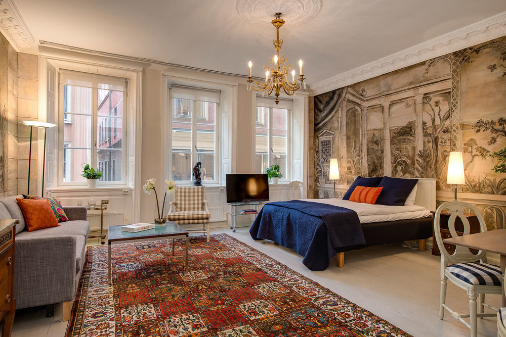 Lady Hamilton Hotel 4*
